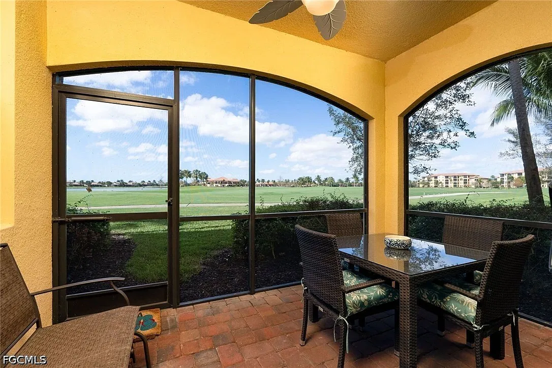 2 bed, 2.0 bath, 1162 sqft, $9,750 — Photo 1