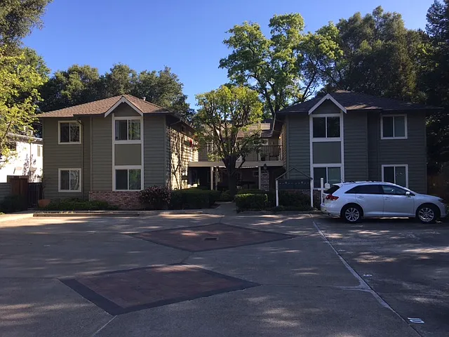 184 El Dorado Ave #10 — Photo 1