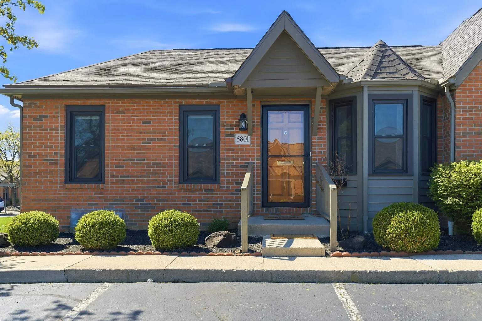 5801 Thada Ln photo 1