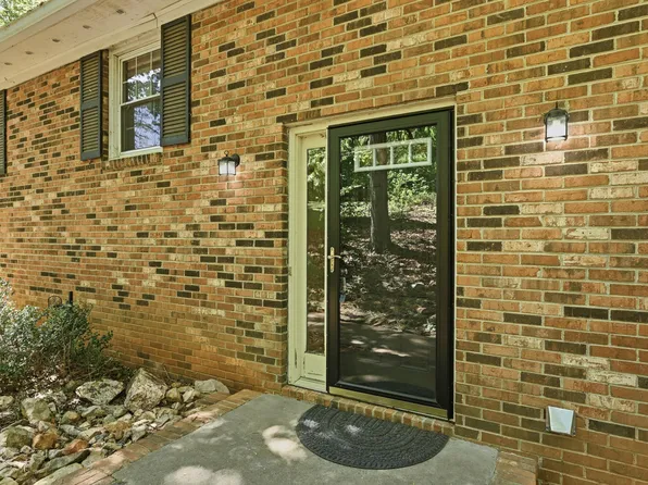 7811 Buckhorn Rd, Hillsborough, NC 27278
