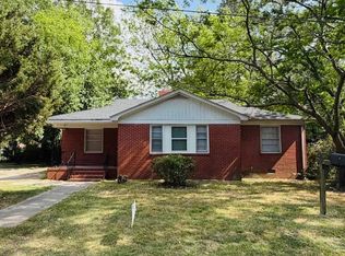 307 Byrd St, Clinton, NC 28328