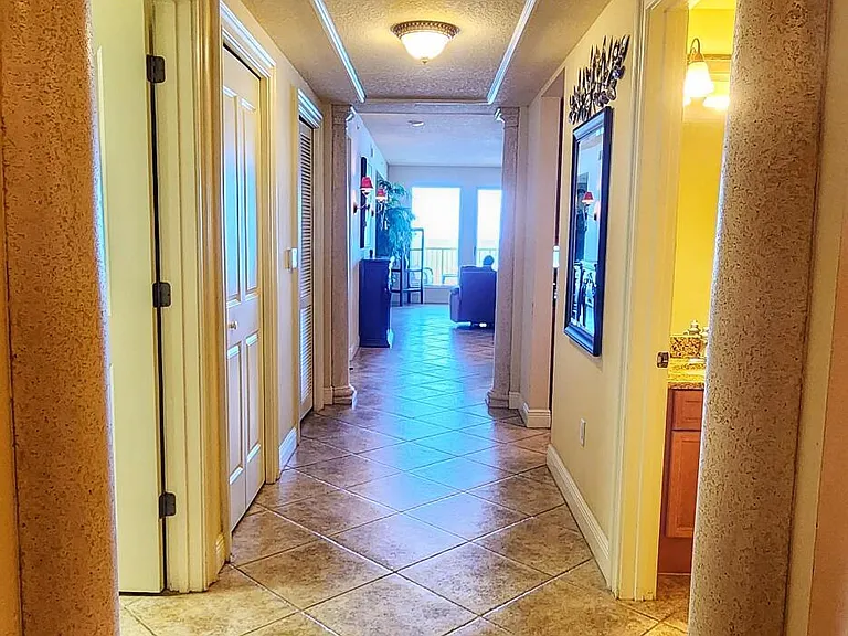 2901 S Atlantic Ave #402 — Photo 37