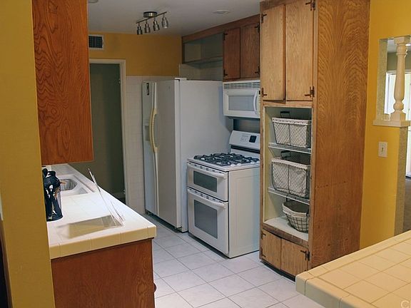 3rd image of 15526 Jacana Dr