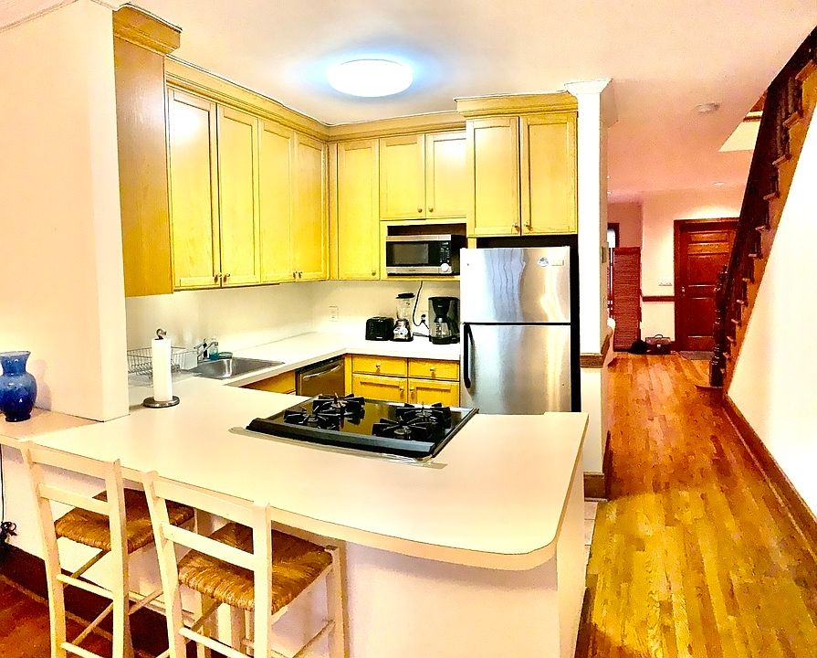 1st image of 216 W 136th St #1