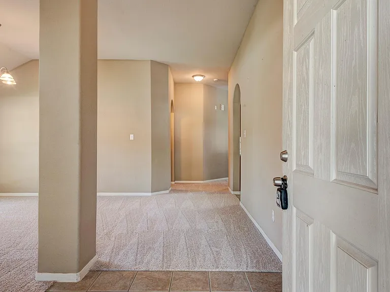 25206 Pepper Ridge Ln — Photo 5