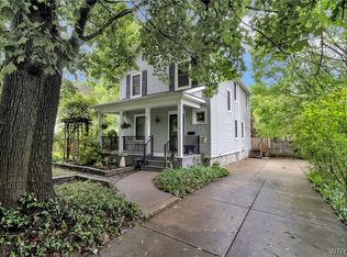 114 N Ellicott St, Williamsville, NY 14221