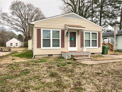 3380 Taylor Ave, West Point, VA, 23181