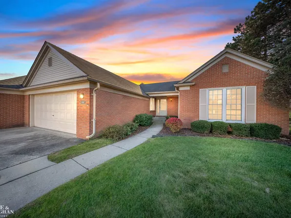 18788 Linden Dr, Clinton Township, MI 48036