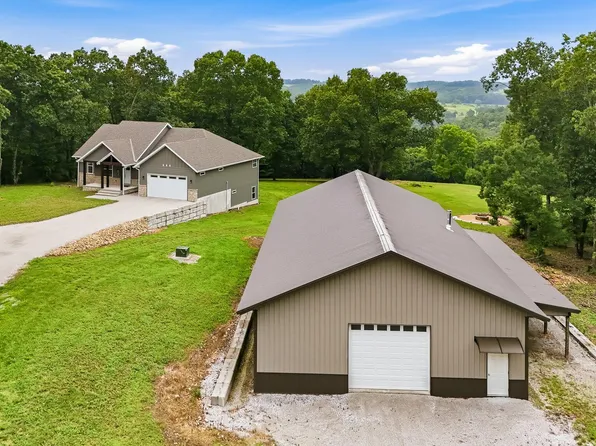 368 Regal Heights Lane, Galena, MO 65656