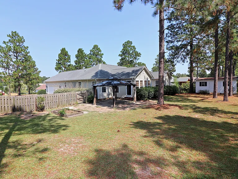 195 Russet Ct — Photo 5