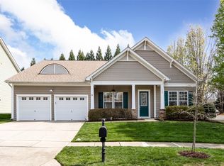 1249 Sarandon Dr, Matthews, NC 28104