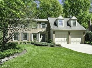 10149 Red Spruce Rd, Fairfax, VA 22032