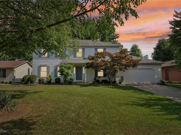 13366 Rosewood Ln, Strongsville, OH 44136