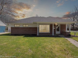 3002 Garden Ave, Royal Oak, MI 48073