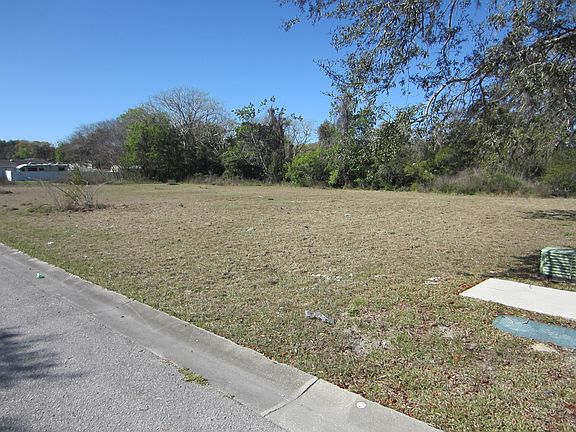 2nd image of 1 Charmwood Dr