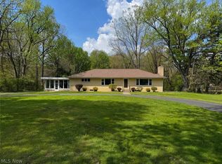 2315 Howland Wilson Rd, Cortland, OH 44410