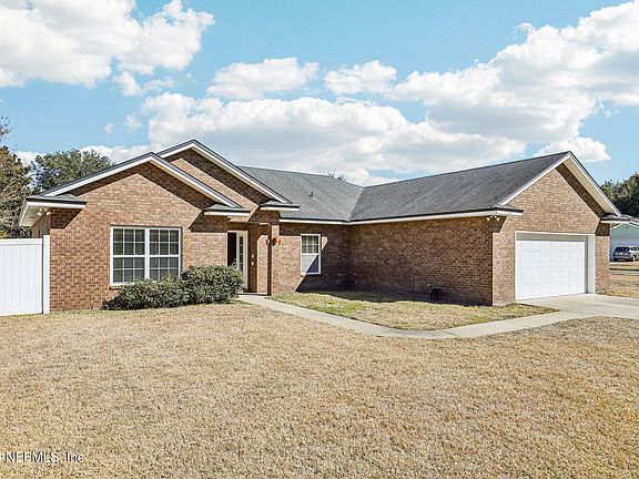 3rd image of 87083 CHESAPEAKE Avenue