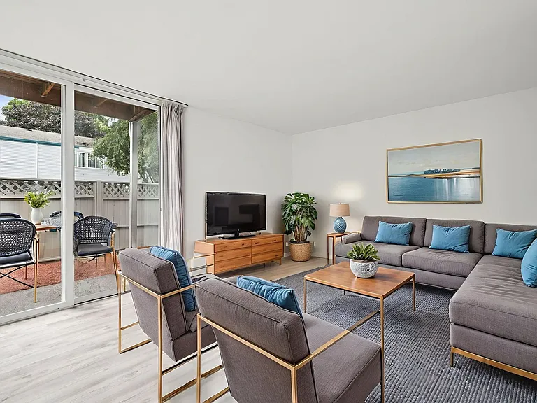 Images Columbia Apartments — Photo 48