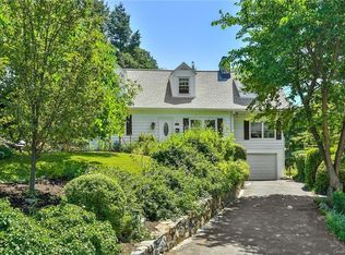 126 Rosehill Ave, Tarrytown, NY 10591