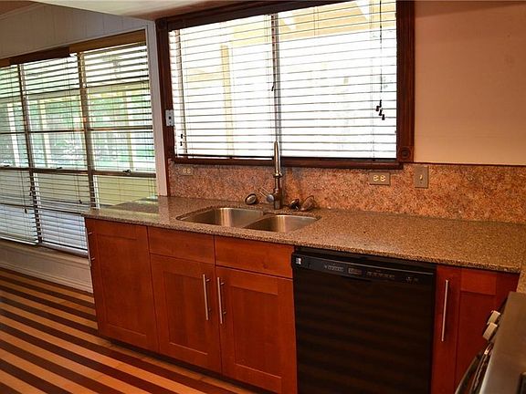 5th image of 9200 Quail Meadow Dr