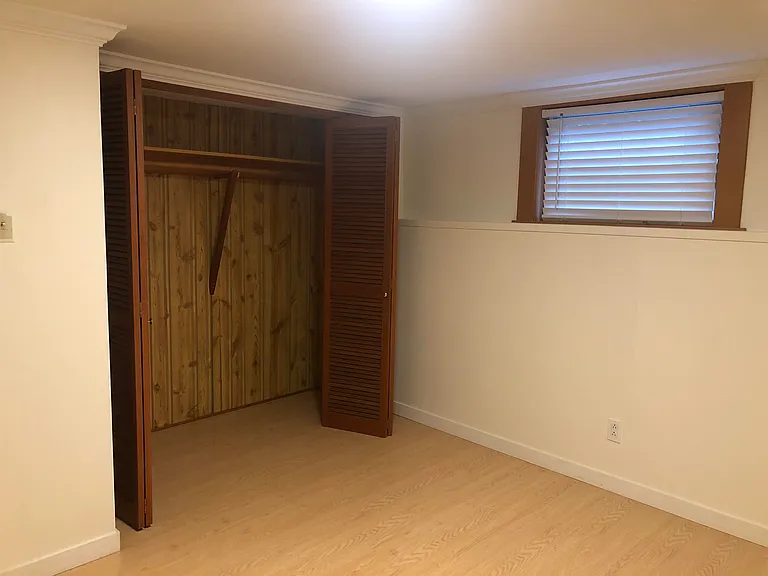 4136 Gilpin Cres #1 — Photo 7