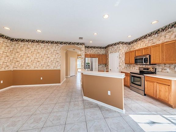 2nd image of 2735 Wood Pointe Dr