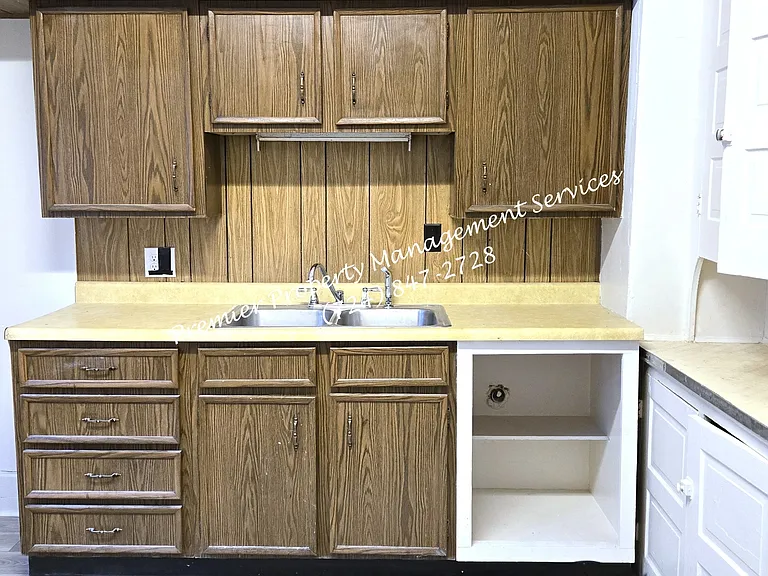 331 W North St — Photo 14