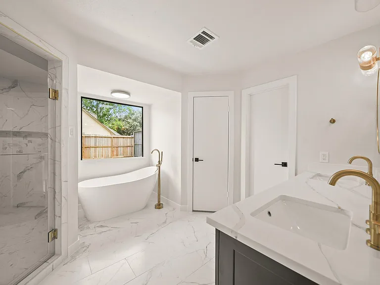 3010 Manila Ln — Photo 10