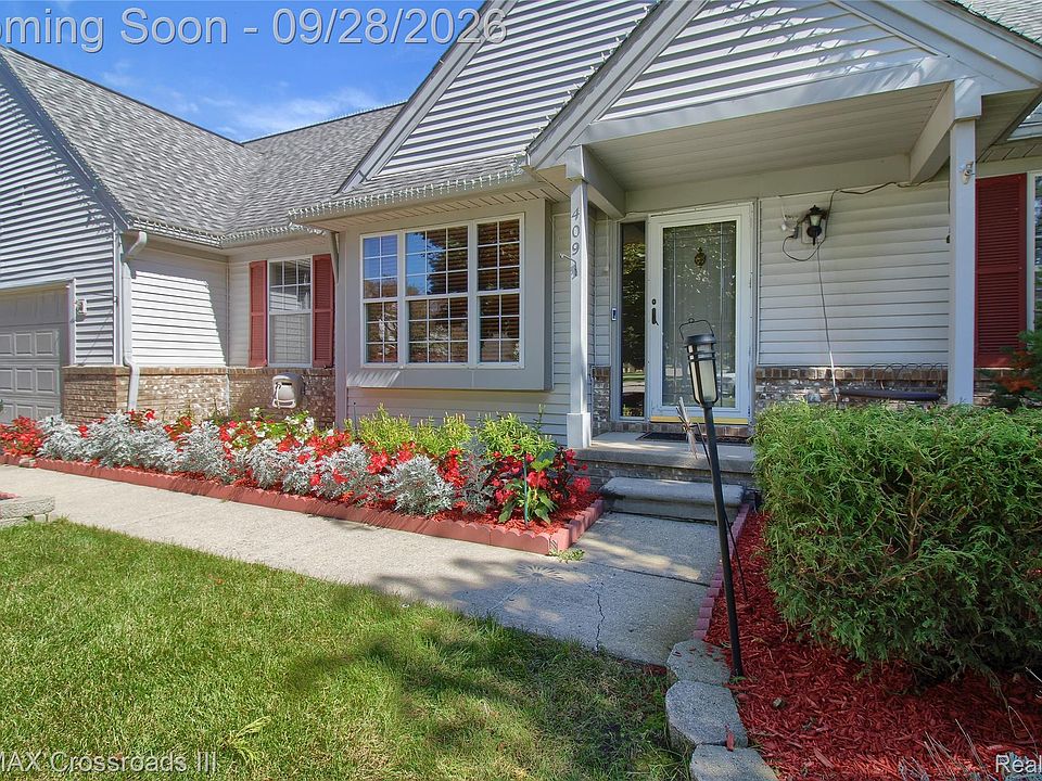 409 Breakwater Ct, photo 5