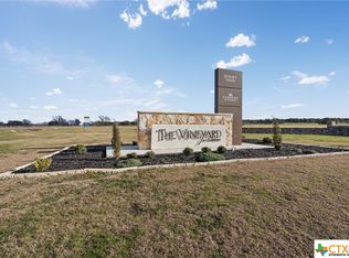 605 Strada Luca, Florence, TX 76527