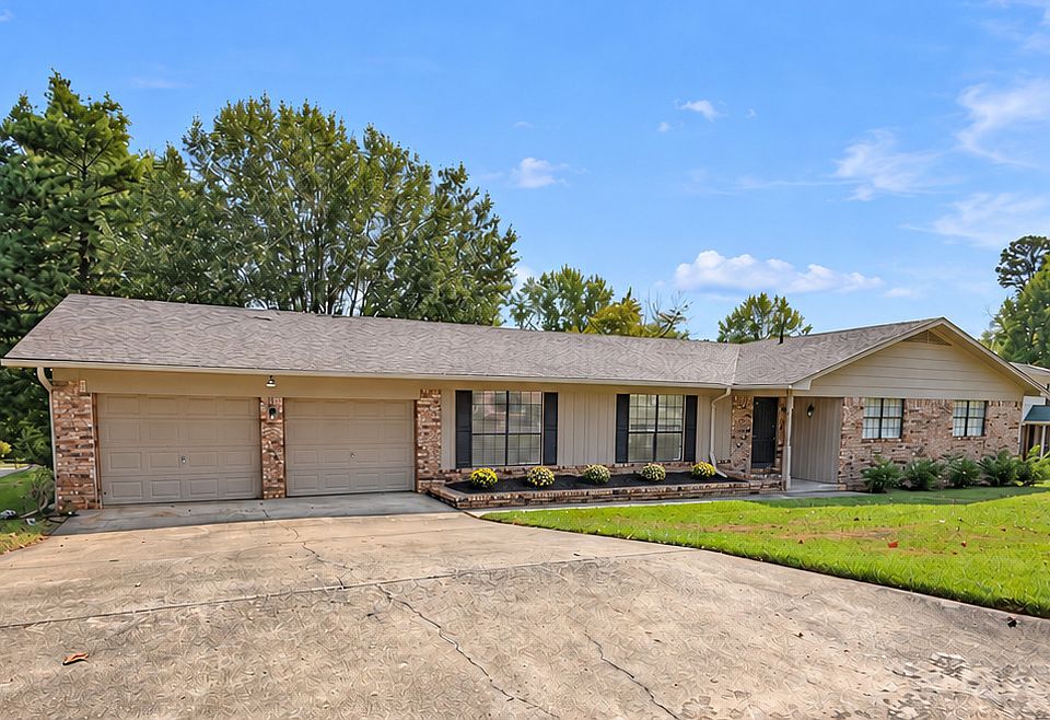 1st image of 907 Kings Ct