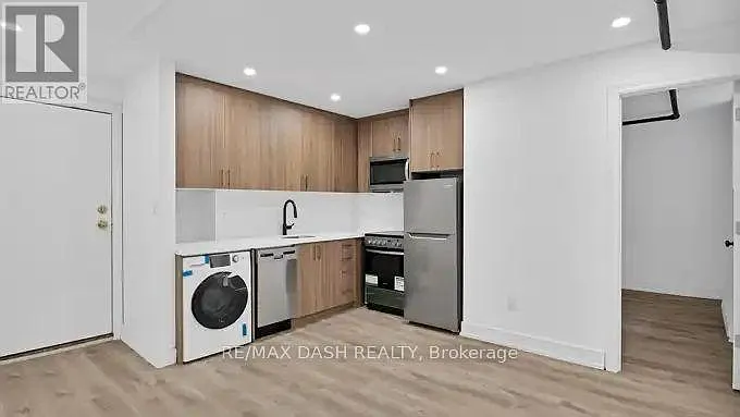 917 Saint Clair Ave W #30 — Photo 39