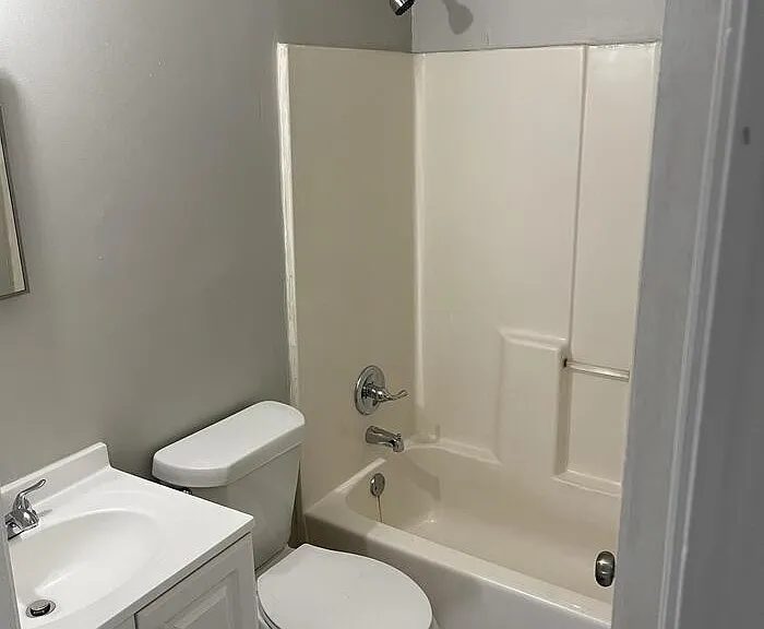 1425 Joseph E Boone Boulevard Northwest D #102 — Photo 3