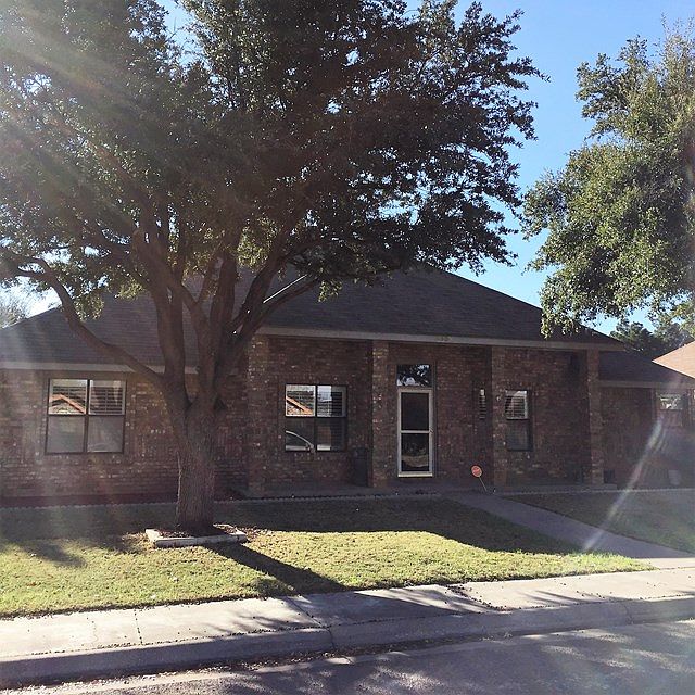 1st image of 4405 Gleneagles Dr