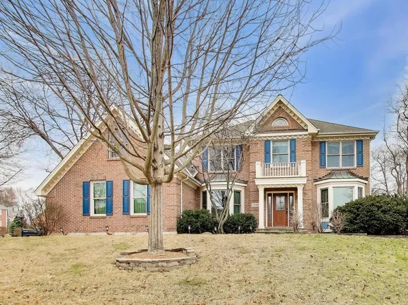 26W401 Torrey Pines Ct, Winfield, IL 60190