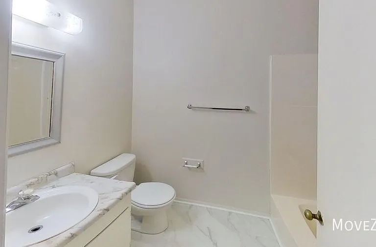 5805 Nottoway Ct #D — Photo 23