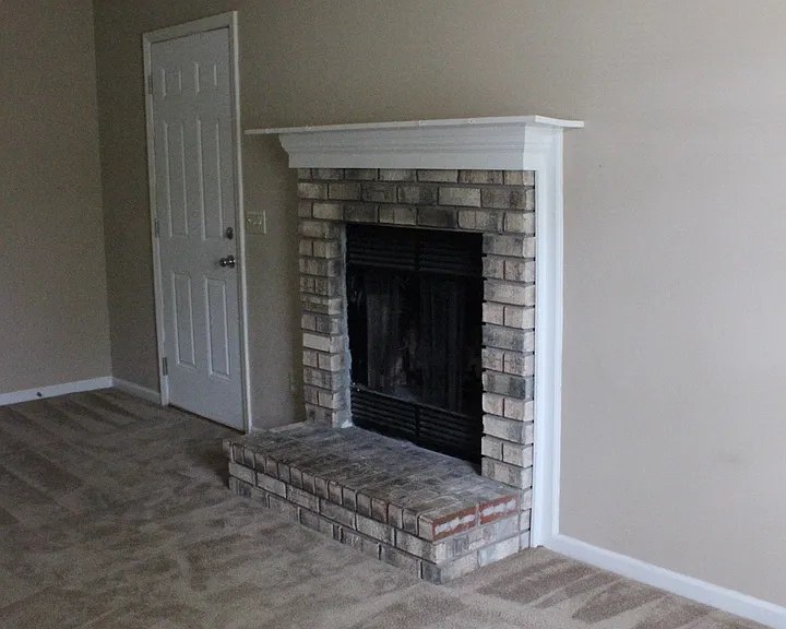 69 Pamela Dr — Photo 8