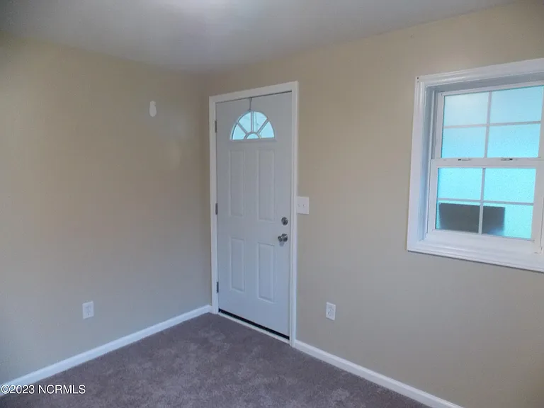 5900 New Bern Hwy — Photo 4