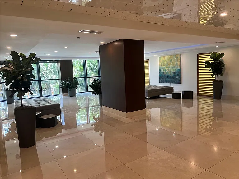 540 Brickell Key Dr #1022 — Photo 30