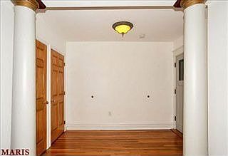 4th image of 1716C Waverly Pl #3