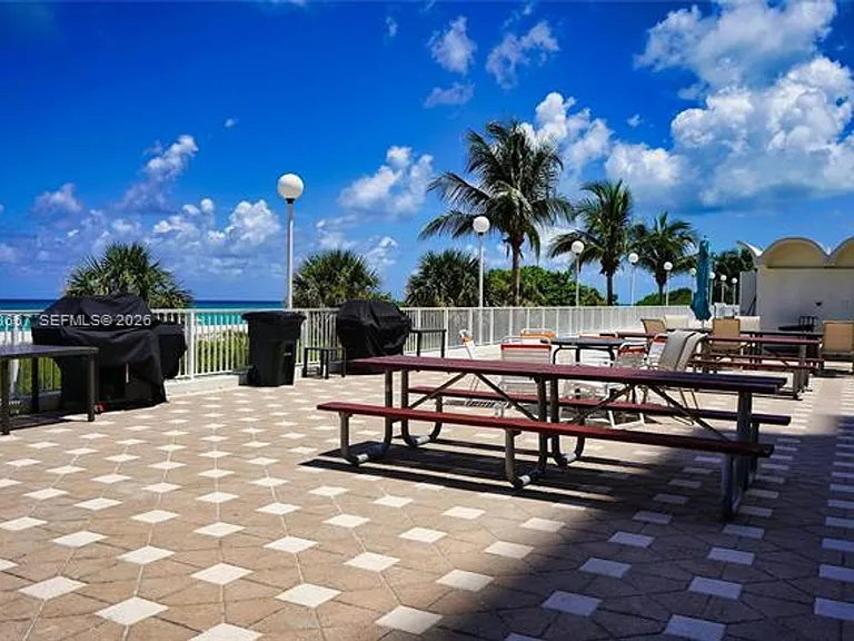 5701 Collins Ave #1714 — Photo 37