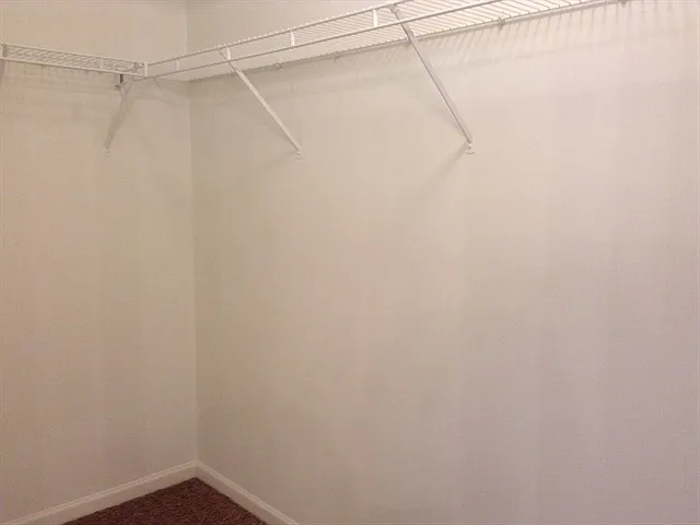16458 Coventry Ln — Photo 13
