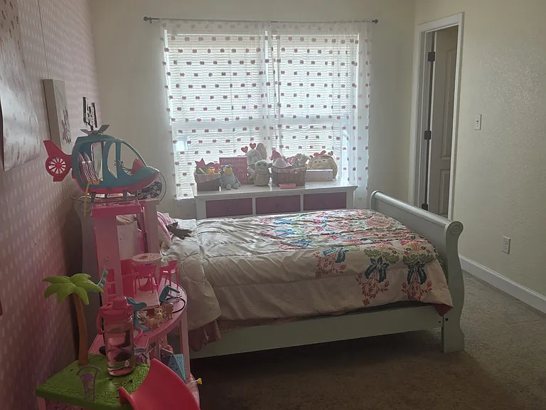 401 Calvert St — Photo 20