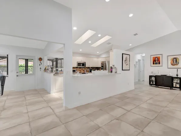 2345 NW 14th Street, Delray Beach, FL 33445