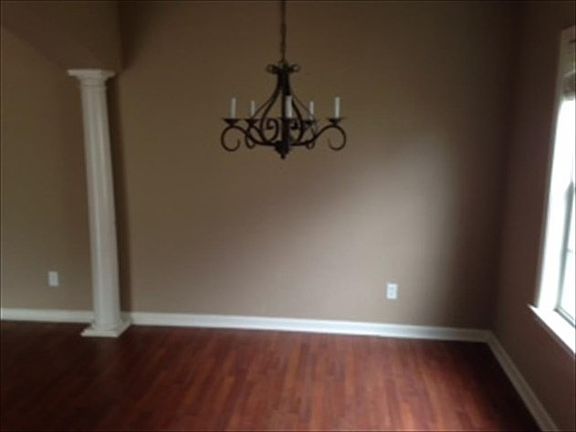 4th image of 9165 Chastain Pl