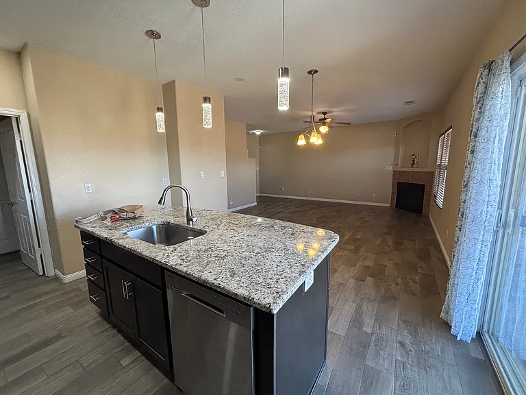 8224 Bluffs Edge Pl NW — Photo 8