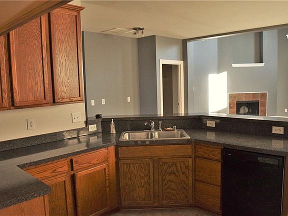3rd image of 4609 Evanshire Way