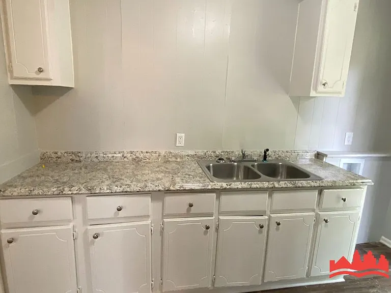 2961 Southwall St — Photo 11