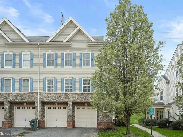 11214 Wortham Crest Cir, Manassas, VA 20109