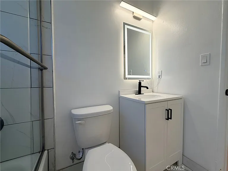 722 Westbourne Dr #C — Photo 12